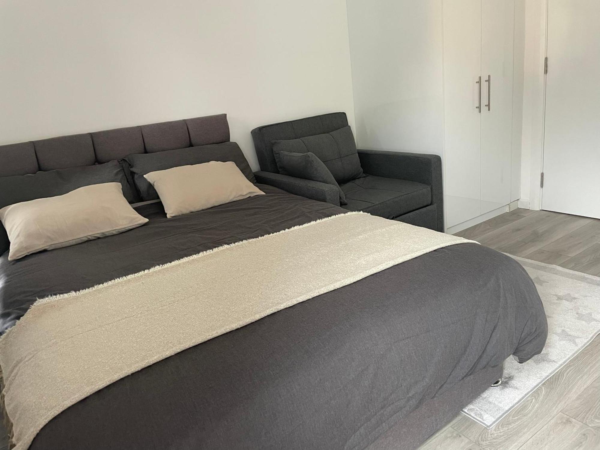 Studio Flat Private Shower Wc And Kitchenette London Exterior photo